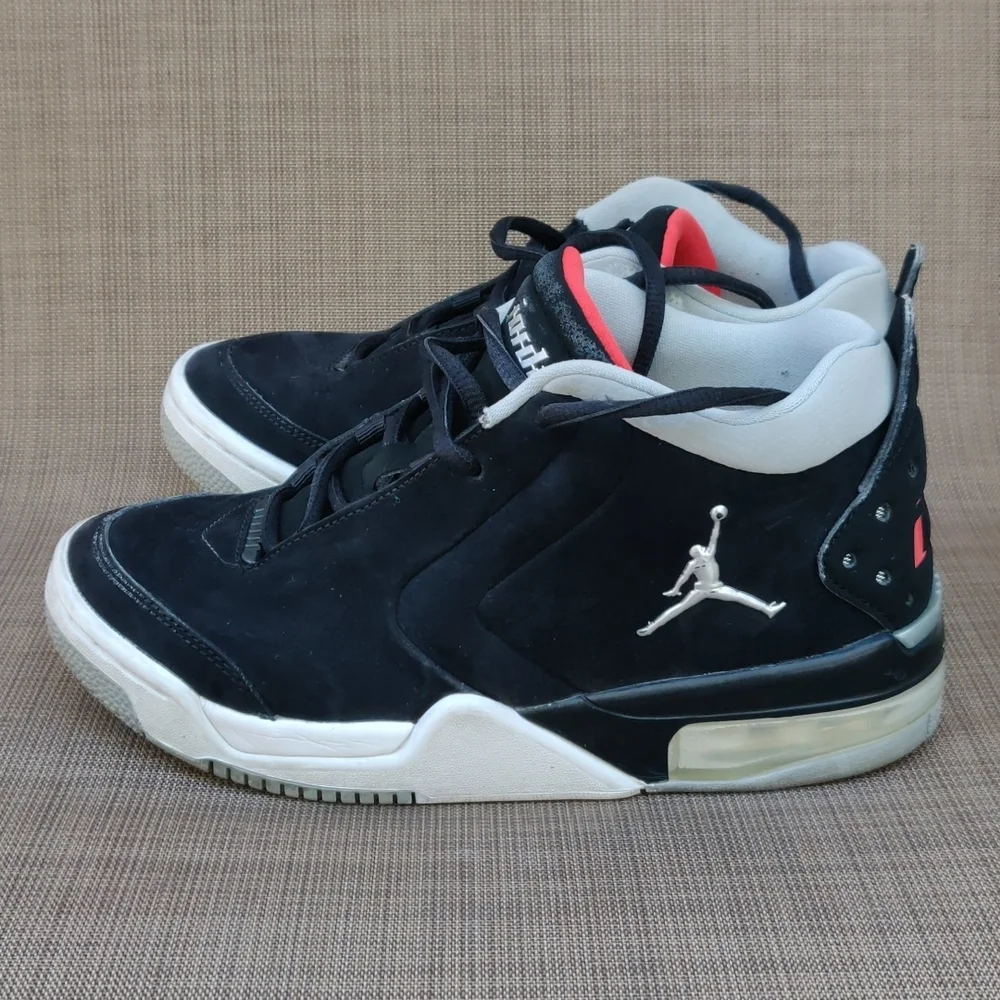 Jordan BigFund GSSize 4.5Y Big Kids SneakersColor Black/Metallic Silver/…